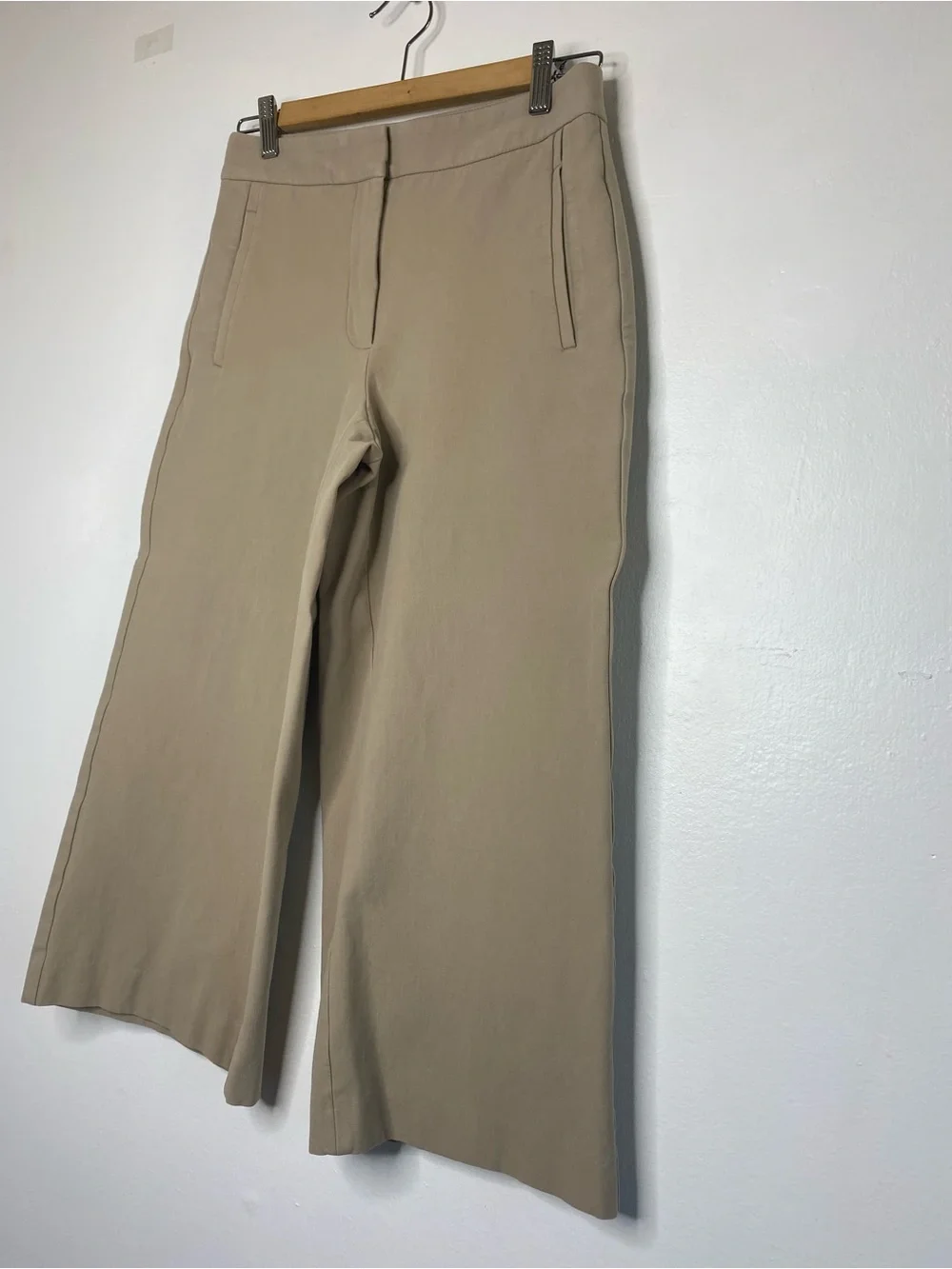 Banana Republic Khaki Wide leg Cropped pants Size 2P Neutral Minimalist - Picture 3 of 7